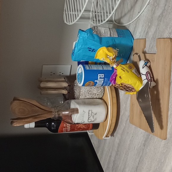 Pylones Filou In A Kitchen Cake Slice Server Dog Design By Laurent Mouveau - Picture 2 of 7